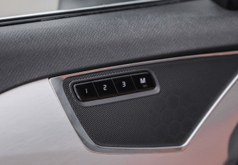 Подержанный автомобиль Volvo XC90 2019 года (26 фото)