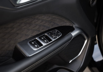 Подержанный автомобиль Wey Coffee 01 2023 года (26 фото)