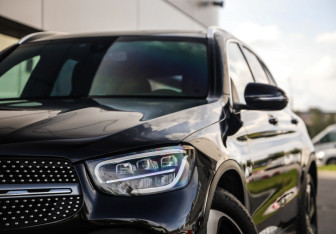 Подержанный автомобиль Mercedes-Benz GLC Coupe 2022 года (2 фото)