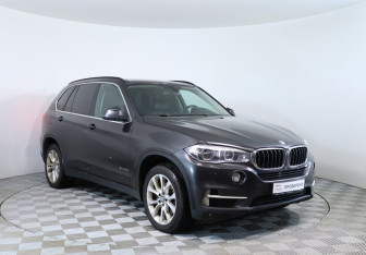 Подержанный автомобиль BMW X5 2015 года (3 фото)