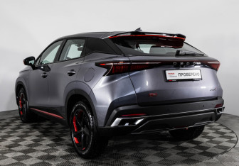 Подержанный автомобиль Omoda C5 2023 года (8 фото)