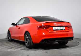 Подержанный автомобиль Audi A5 Coupe 2014 года (7 фото)