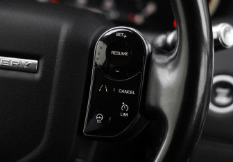 Подержанный автомобиль Land Rover Discovery Sport 2020 года (16 фото)