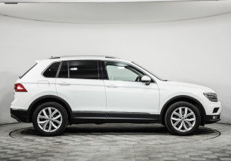 Подержанный автомобиль Volkswagen Tiguan 2018 года (4 фото)