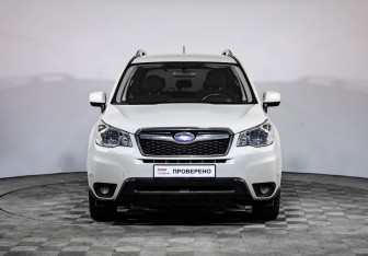 Подержанный автомобиль Subaru Forester Suv 2014 года (2 фото)