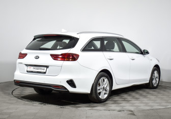 Подержанный автомобиль Kia Ceed Wagon 2020 года (5 фото)