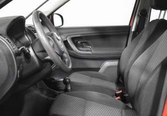 Подержанный автомобиль Skoda Fabia Hatchback 2012 года (10 фото)