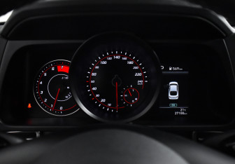 Подержанный автомобиль Hyundai Elantra Sedan 2022 года (19 фото)
