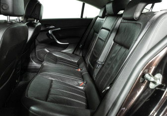 Подержанный автомобиль Opel Insignia Sedan 2013 года (10 фото)