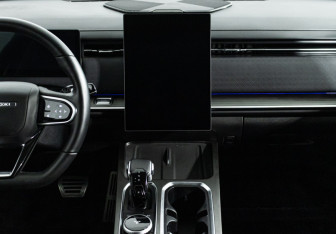 Подержанный автомобиль Jaecoo J7 2024 года (14 фото)