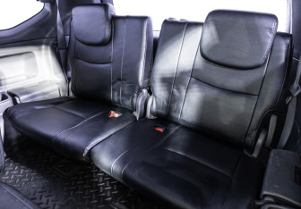 Подержанный автомобиль Toyota Land Cruiser Prado 2006 года (19 фото)