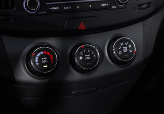 Подержанный автомобиль Hyundai Elantra Sedan 2008 года (14 фото)