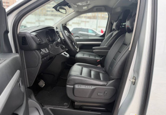 Подержанный автомобиль Citroen SpaceTourer 2018 года (11 фото)