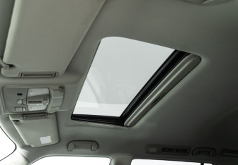 Подержанный автомобиль Infiniti QX80 2018 года (18 фото)