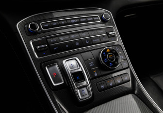 Подержанный автомобиль Hyundai Santa Fe 2021 года (17 фото)