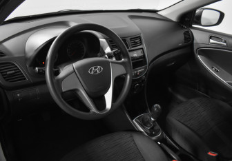 Подержанный автомобиль Hyundai Solaris Sedan 2016 года (9 фото)