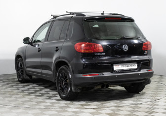 Подержанный автомобиль Volkswagen Tiguan 2013 года (7 фото)
