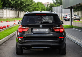 Подержанный автомобиль BMW X3 2015 года (7 фото)