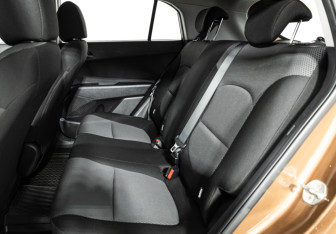 Подержанный автомобиль Hyundai Creta 2019 года (10 фото)