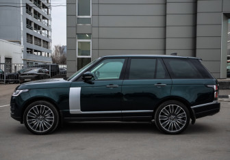Подержанный автомобиль Land Rover Range Rover 2022 года (10 фото)