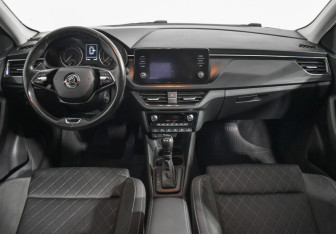 Подержанный автомобиль Skoda Rapid Liftback 2020 года (13 фото)