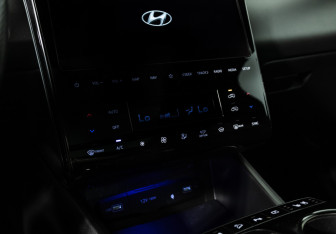 Подержанный автомобиль Hyundai Tucson 2022 года (18 фото)