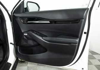 Подержанный автомобиль Kia Seltos 2022 года (27 фото)