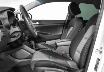 Подержанный автомобиль Hyundai Tucson 2019 года (11 фото)