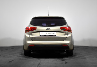 Подержанный автомобиль Kia Ceed Wagon 2013 года (6 фото)