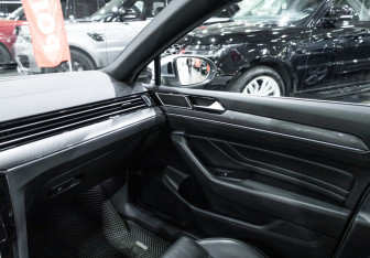Подержанный автомобиль Volkswagen Passat Wagon 2019 года (28 фото)