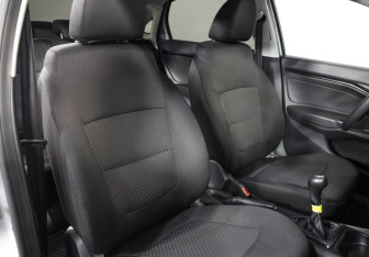Подержанный автомобиль LADA (ВАЗ) Vesta Sedan 2016 года (18 фото)