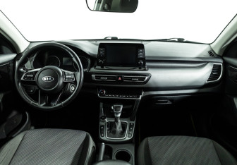 Подержанный автомобиль Kia Sportage 2018 года (13 фото)