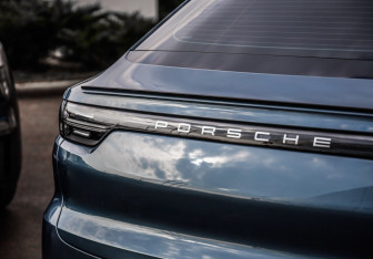 Подержанный автомобиль Porsche Cayenne 2019 года (6 фото)