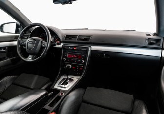 Подержанный автомобиль Audi A4 Wagon 2007 года (9 фото)