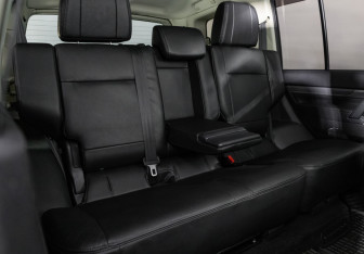 Подержанный автомобиль Mitsubishi Pajero 2015 года (21 фото)