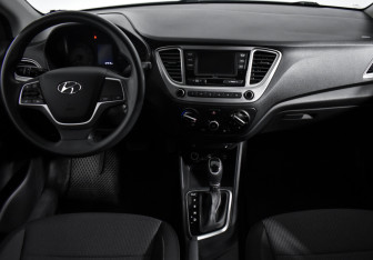 Подержанный автомобиль Hyundai Solaris Sedan 2020 года (15 фото)