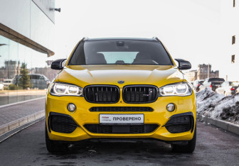 Подержанный автомобиль BMW X5 2013 года (3 фото)