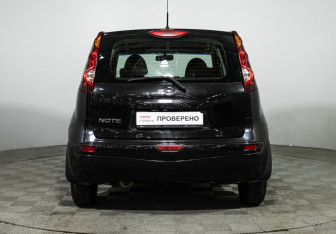 Подержанный автомобиль Nissan Note 2012 года (6 фото)