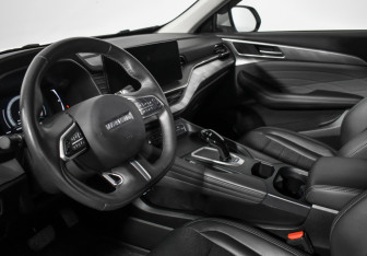 Подержанный автомобиль Haval F7x 2024 года (9 фото)