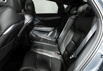 Подержанный автомобиль Geely Tugella 2023 года (10 фото)