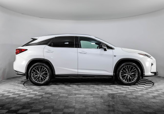 Подержанный автомобиль Lexus RX 2015 года (4 фото)
