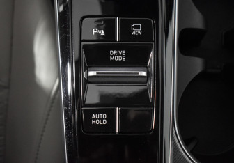 Подержанный автомобиль Hyundai Sonata 2020 года (10 фото)