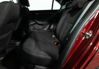 Подержанный автомобиль Skoda Rapid Liftback 2021 года (10 фото)