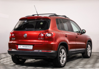 Подержанный автомобиль Volkswagen Tiguan 2009 года (5 фото)