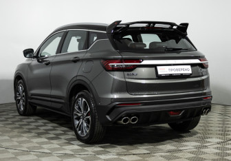 Подержанный автомобиль Geely Coolray 2023 года (7 фото)