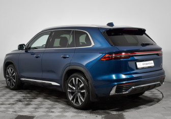 Подержанный автомобиль Geely Monjaro 2024 года (7 фото)