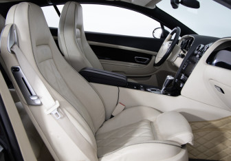 Подержанный автомобиль Bentley Continental GT Coupe 2008 года (14 фото)