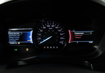 Подержанный автомобиль Ford Explorer 2018 года (12 фото)