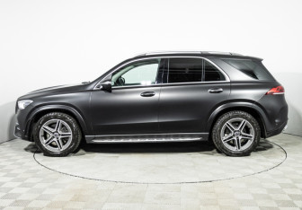 Подержанный автомобиль Mercedes-Benz GLE 2020 года (8 фото)