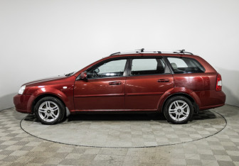 Подержанный автомобиль Chevrolet Lacetti Wagon 2008 года (8 фото)